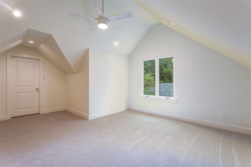 Schreiber Manor 01 Inst - Residential