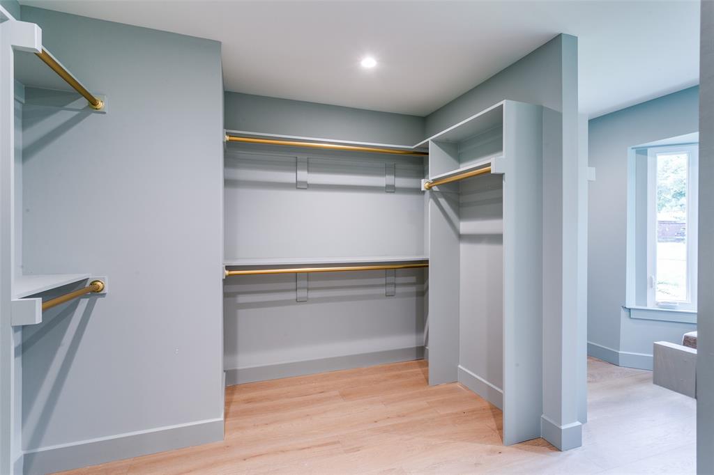 Schreiber Manor 01 Inst - Residential