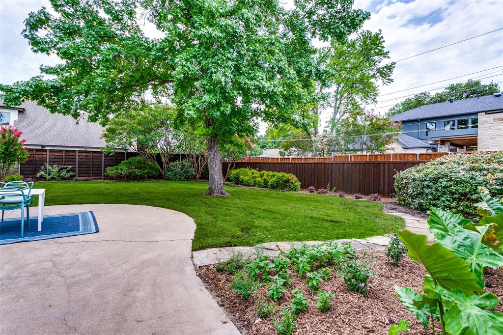 Schreiber Manor 01 Inst - Residential