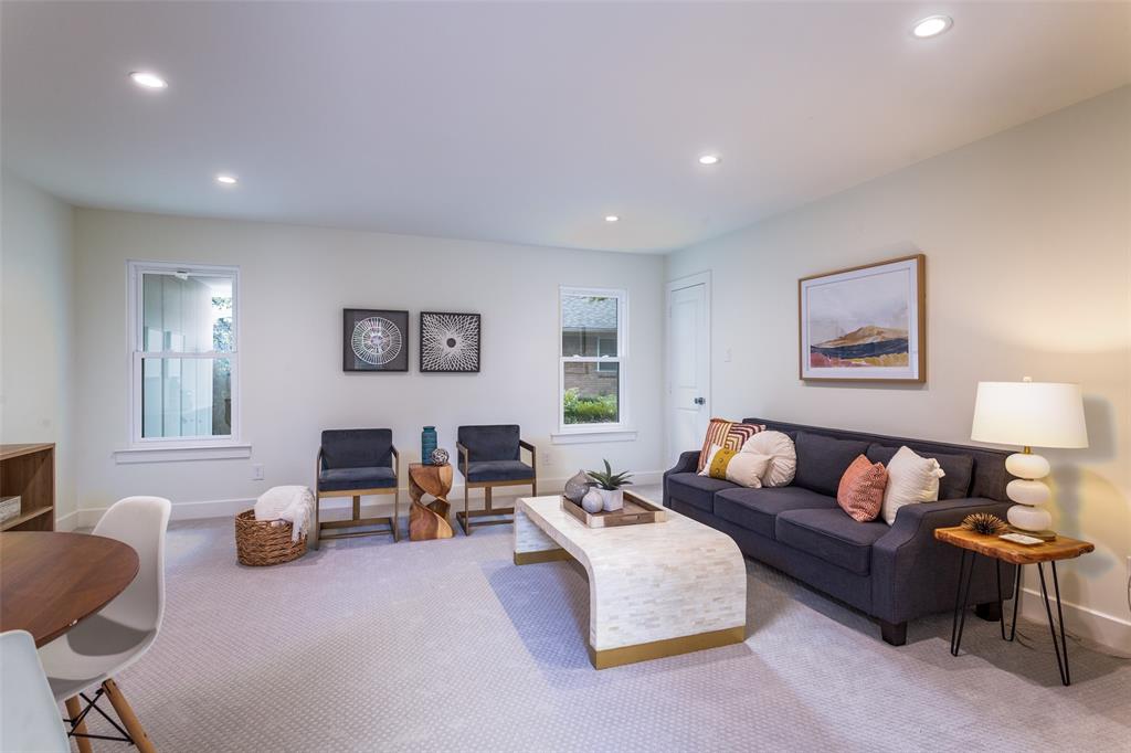 Schreiber Manor 01 Inst - Residential