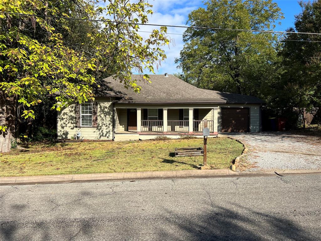 1311 E Odneal Street