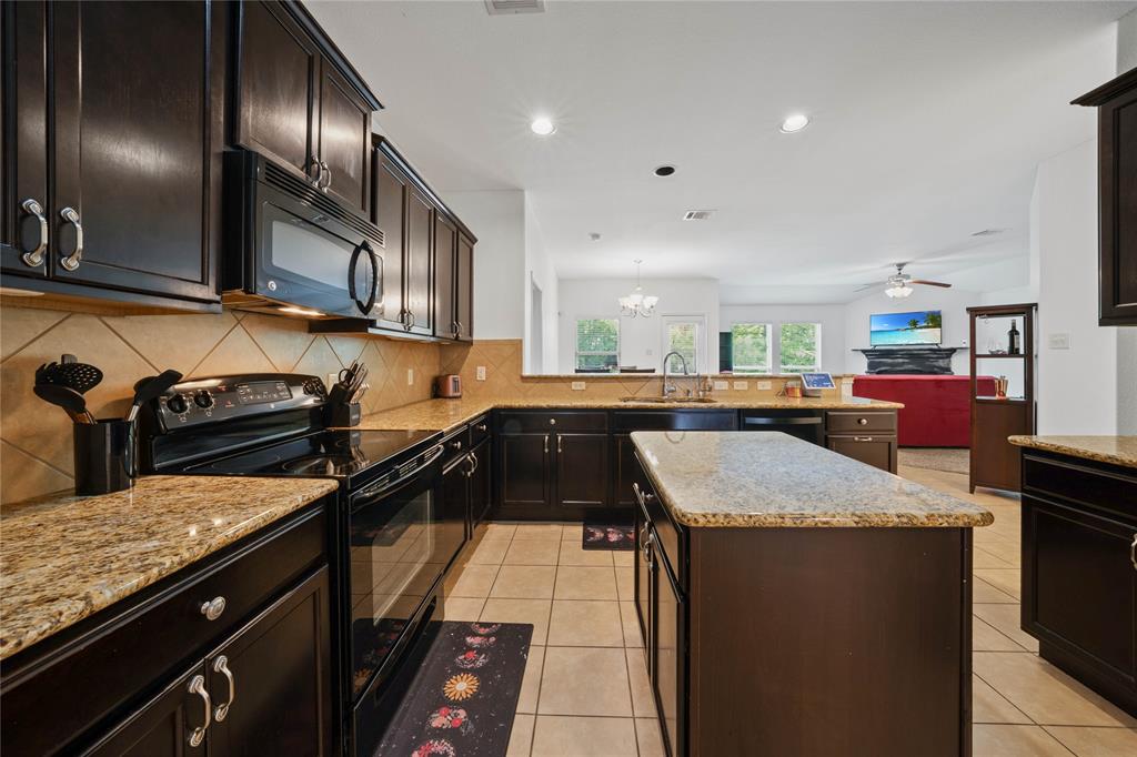 2313 Luscombe Lane