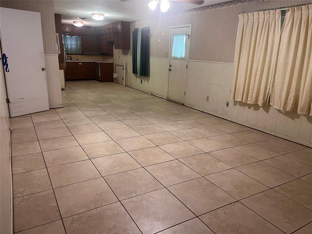 3504 Westfield Avenue