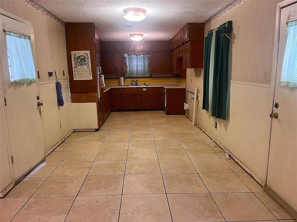 3504 Westfield Avenue