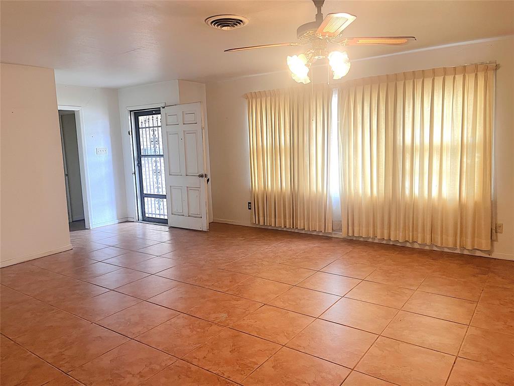3504 Westfield Avenue