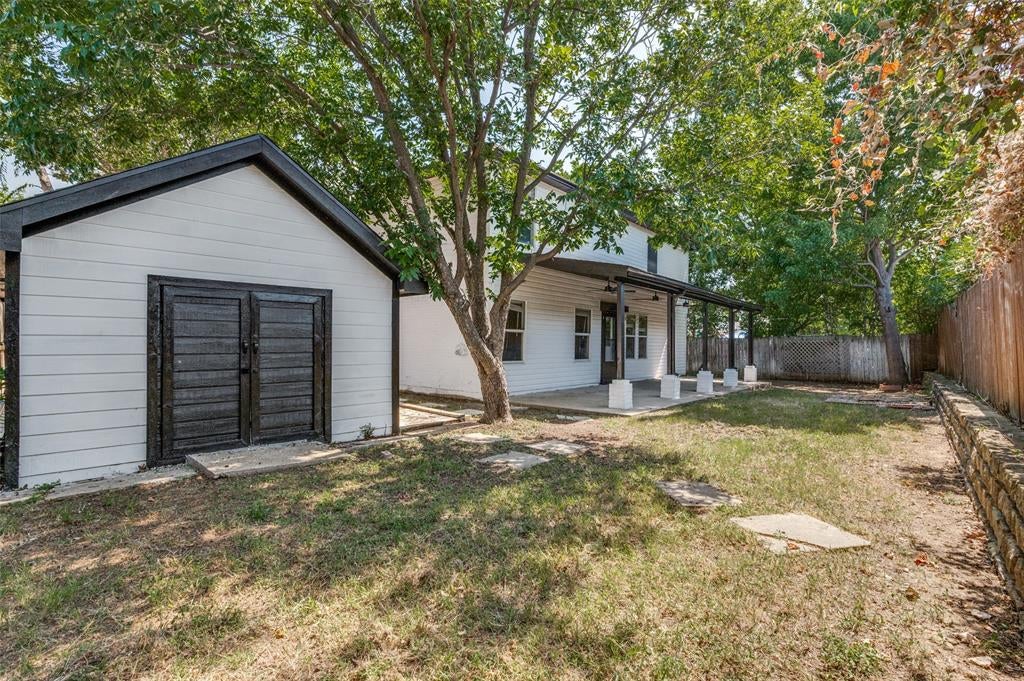 1122 Mazourka Drive