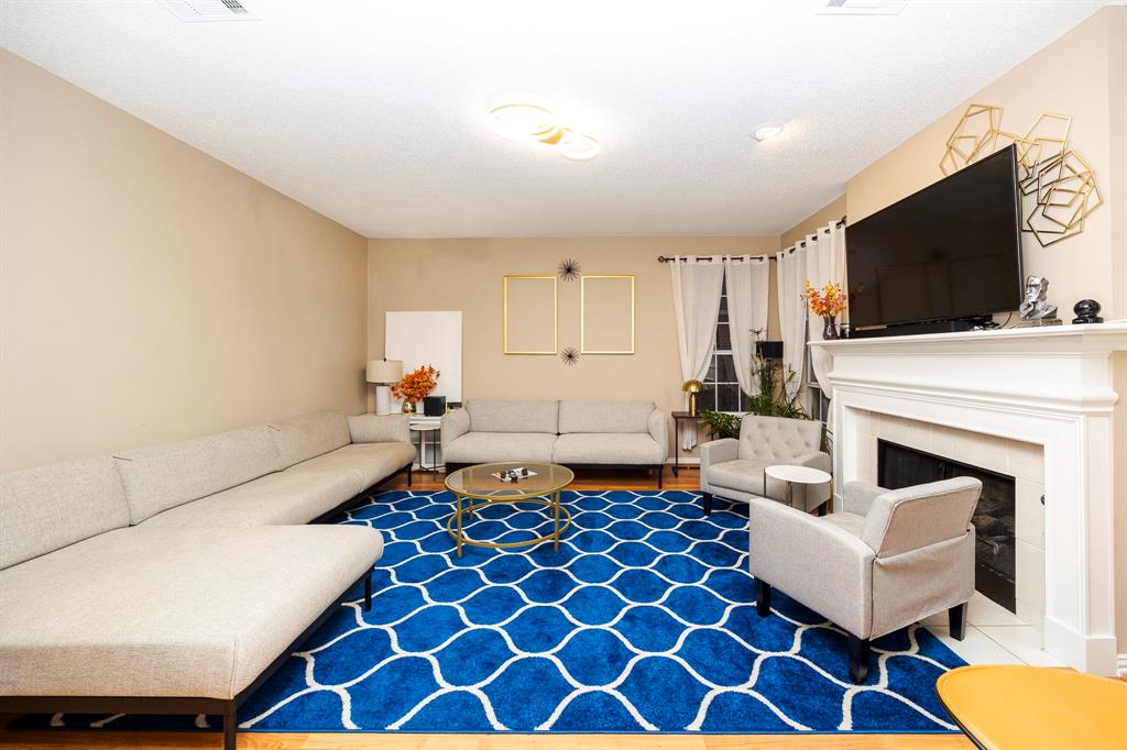 Hunter Place Estates - Residential Lease