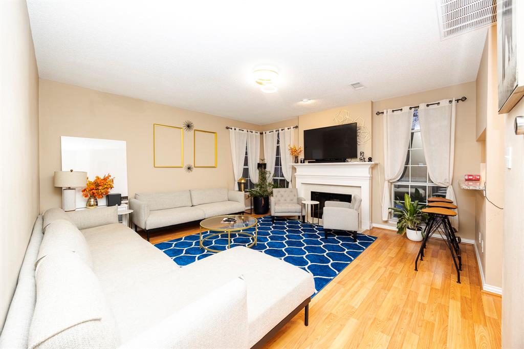 Hunter Place Estates - Residential Lease