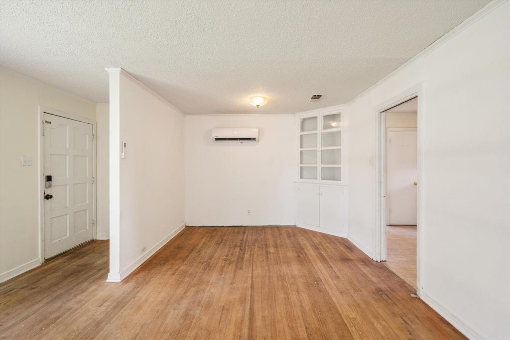342 Bond Street