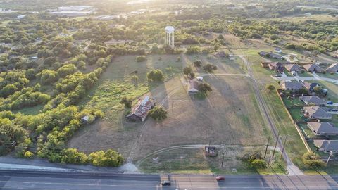 1727 N Main Street Weatherford TX 76085