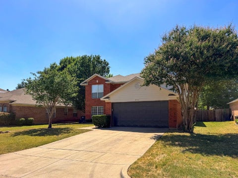 Photo of 8516 Auburn Drive, Fort Worth, TX 76123 (MLS # 21332085)