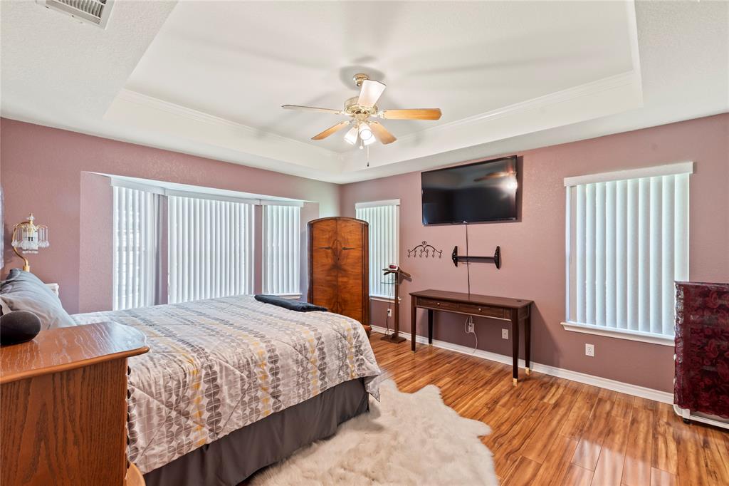 Mantle Manors - Residential