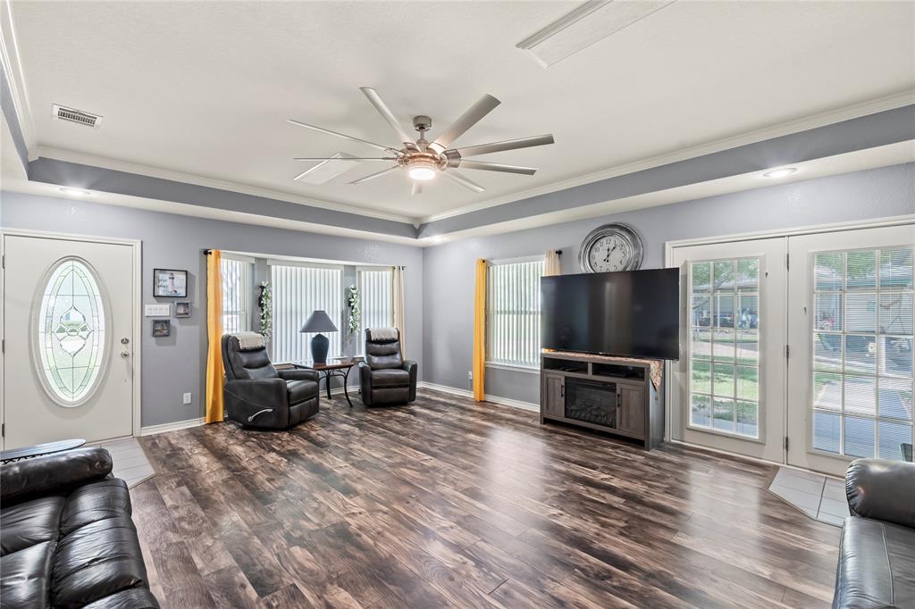 Mantle Manors - Residential