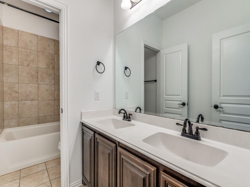 Azalea Village At Sa - Residential