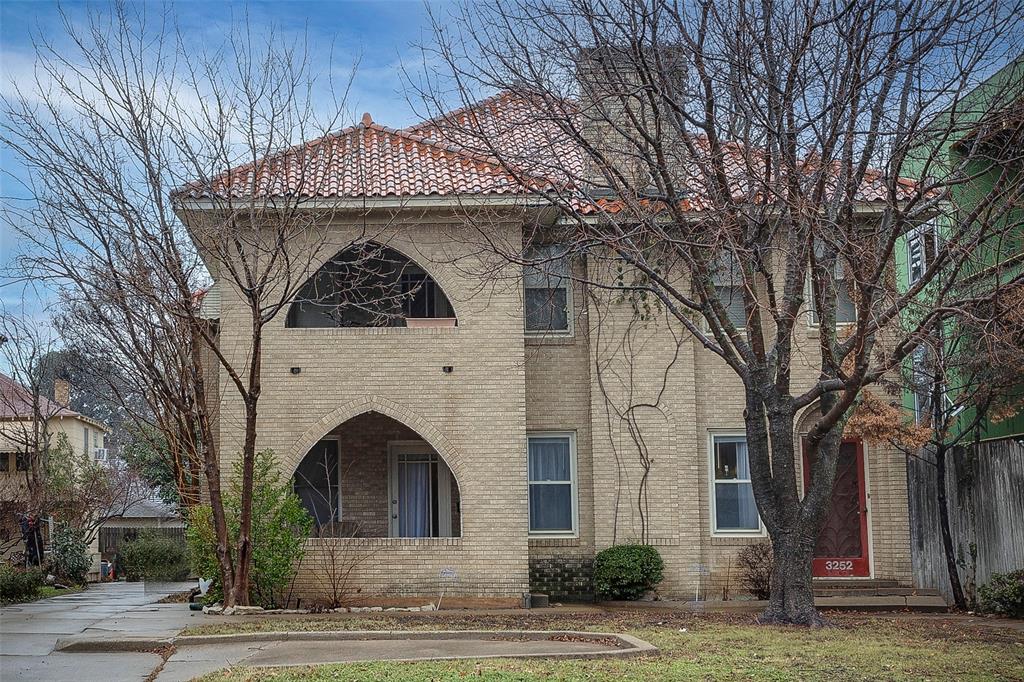 3252 S University Drive