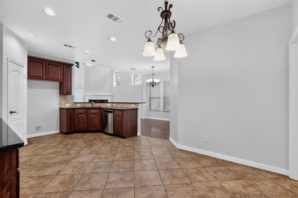 4348 Kestrel Way