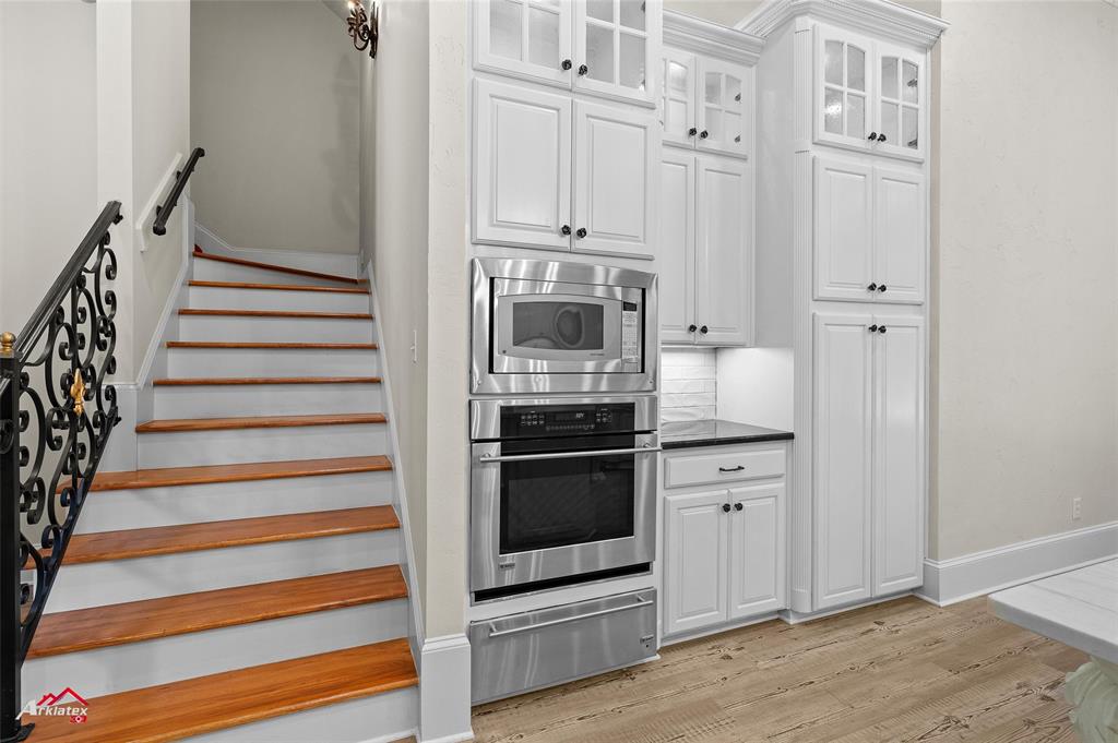 Oak Alley - Residential