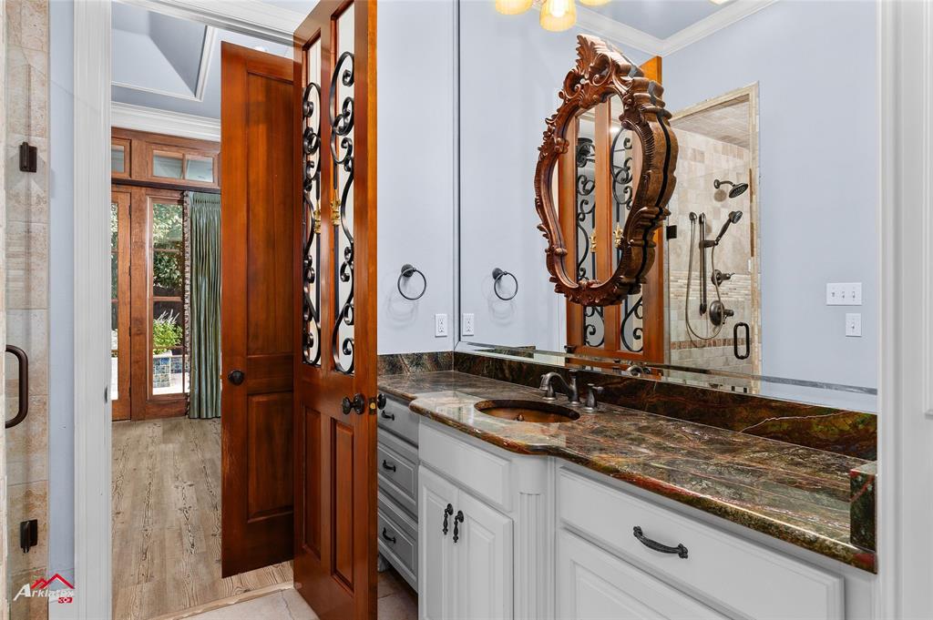 Oak Alley - Residential