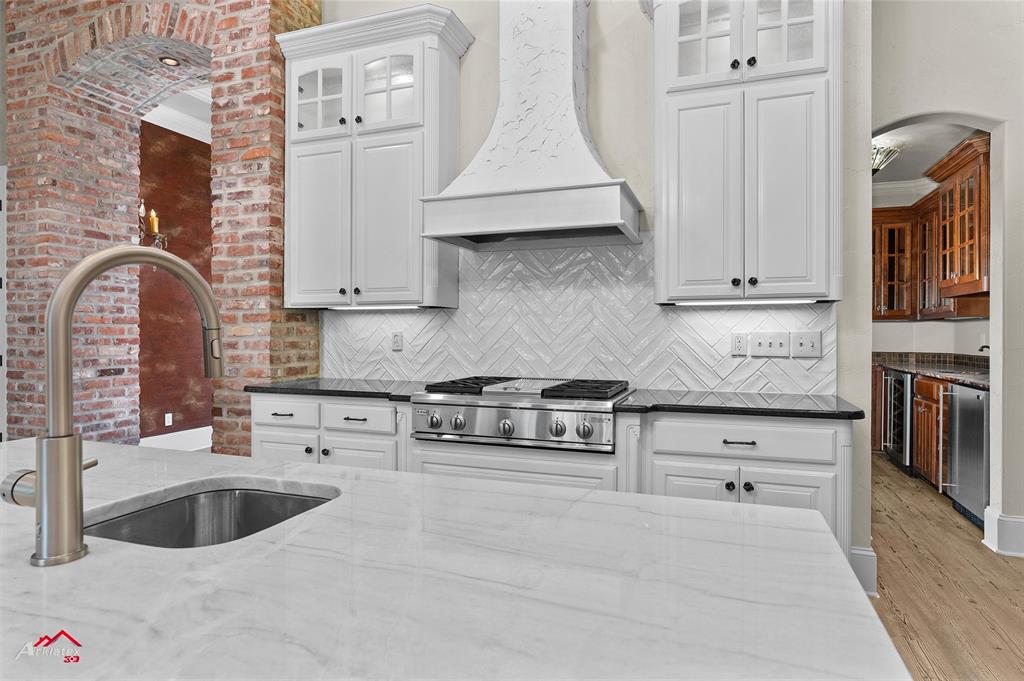 Oak Alley - Residential