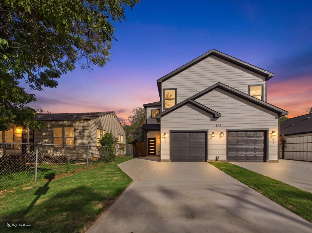 1805 Ash Crescent Street