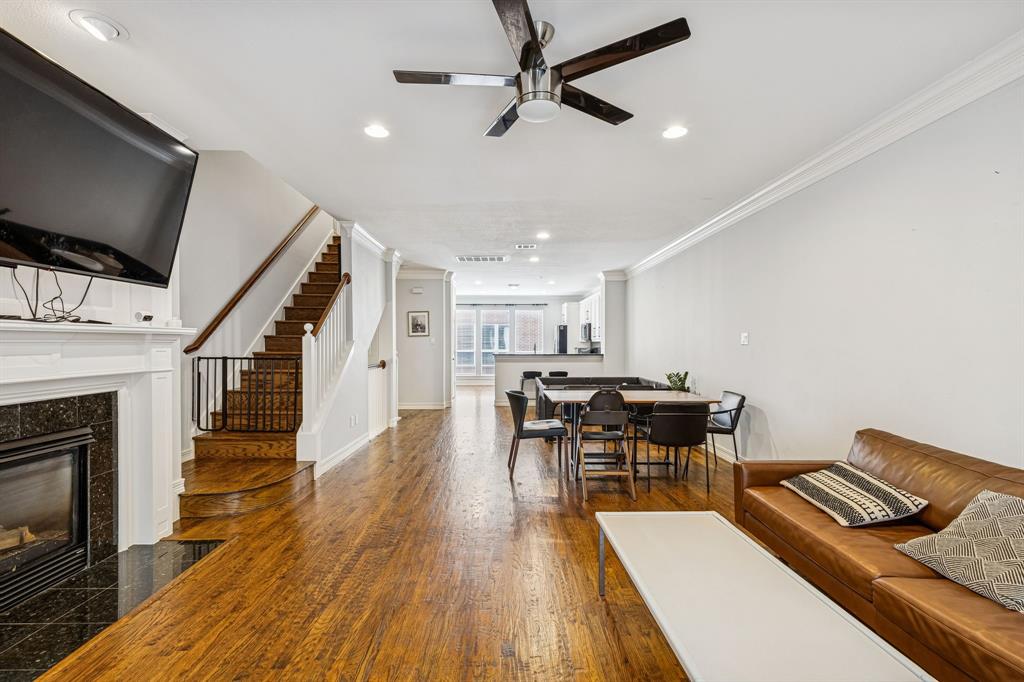 Hall Howell Tr - Residential