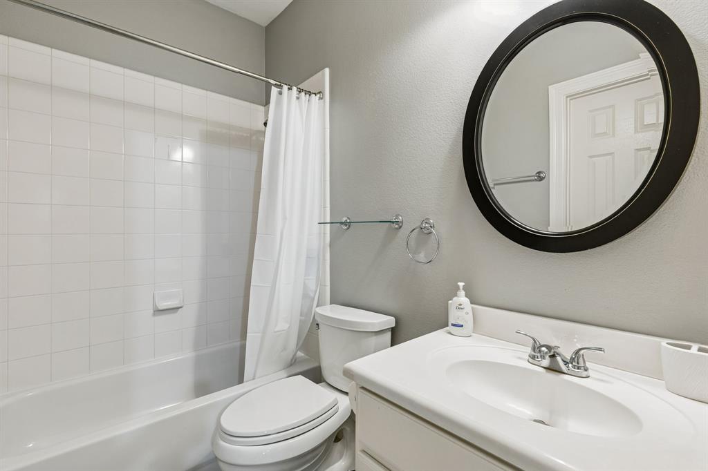 Hall Howell Tr - Residential