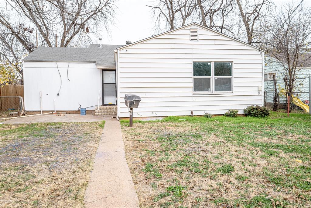 CRESCENT HEIGHTS - Residential