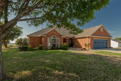Photo of 115 Lakeview Drive #1, Runaway Bay, TX 76426 (MLS # 21391232)
