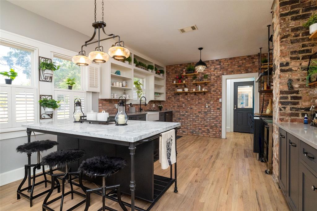 King Sub - Residential