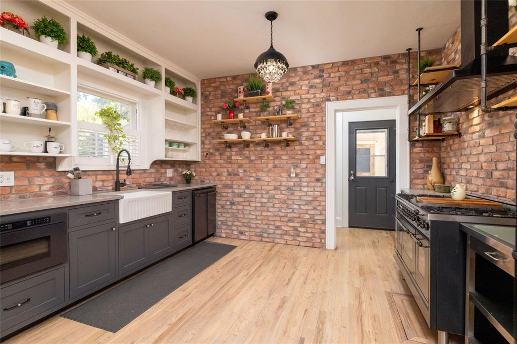 King Sub - Residential