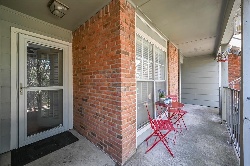 3210 S Fielder Road 211