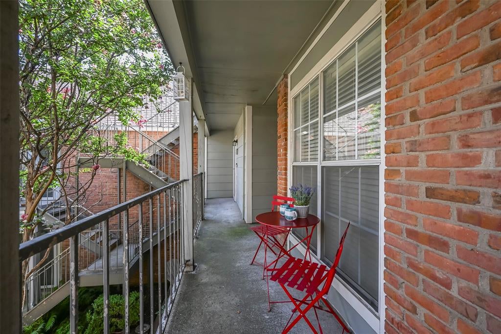 3210 S Fielder Road 211
