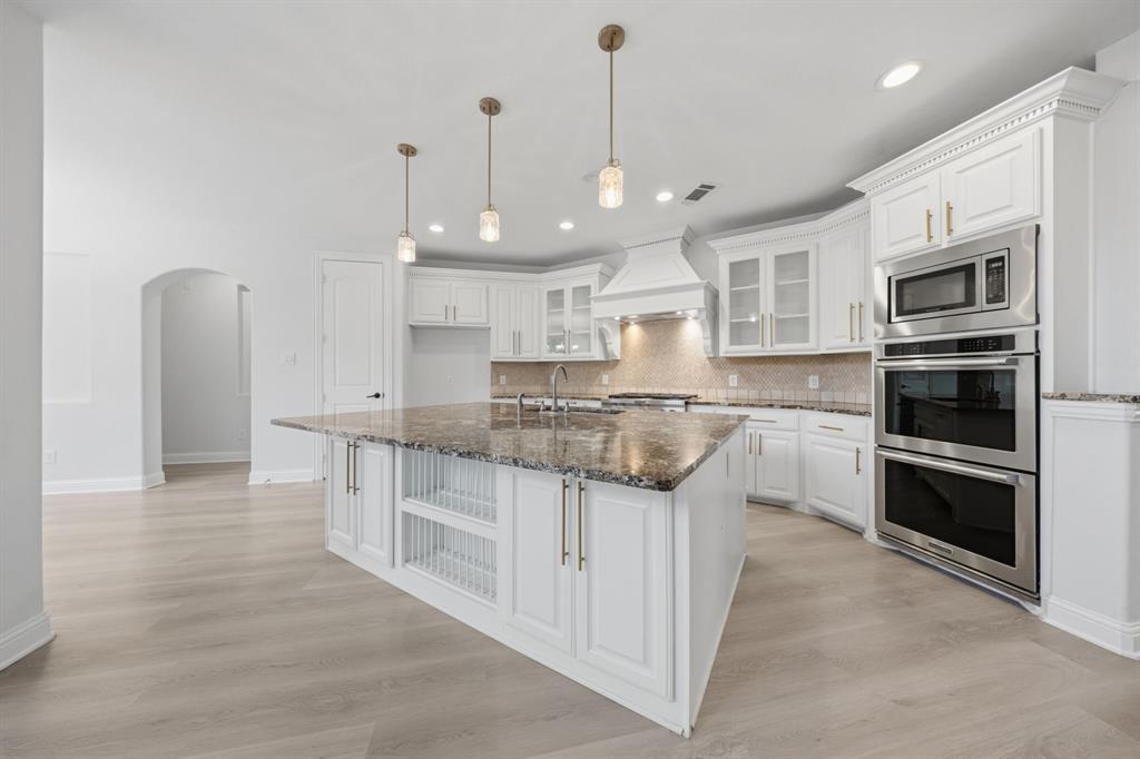2491 Stonybrook Drive