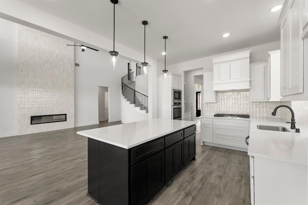 Las Lomas Classic Series - Residential