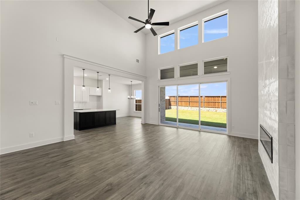 Las Lomas Classic Series - Residential