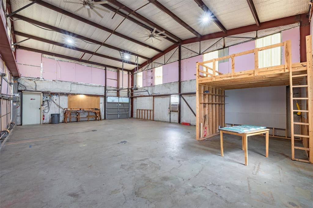 8913 Woodlawn Drive