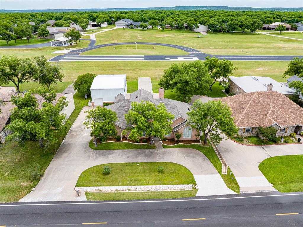 8913 Woodlawn Drive