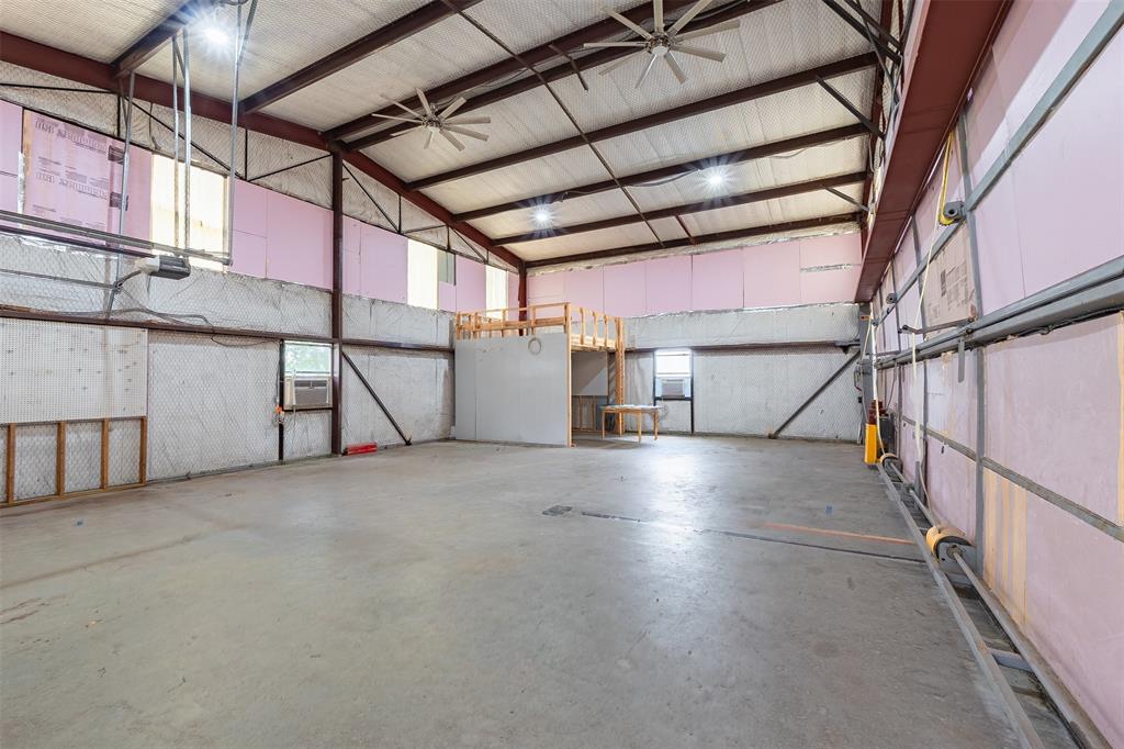 8913 Woodlawn Drive