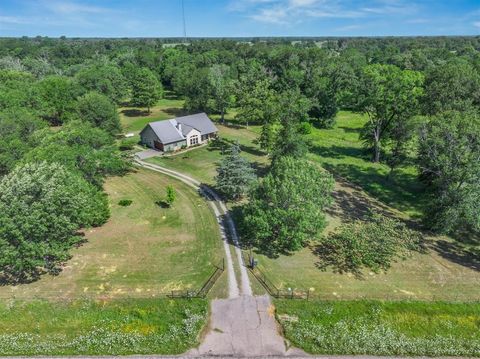 10040 FM 17 Grand Saline TX 75140