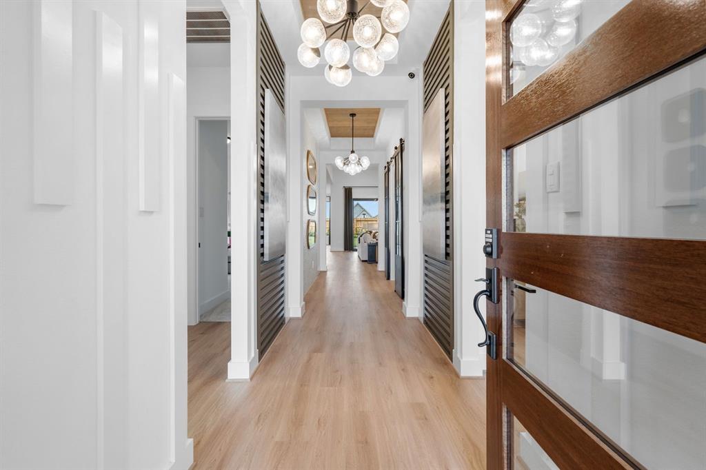 1605 Briscoe