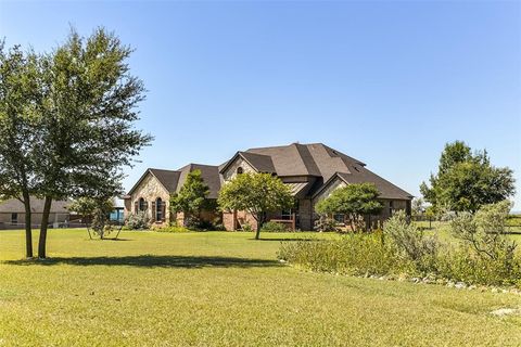 A home in Waxahachie