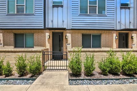 3022 Clamath Drive Dallas TX 75204