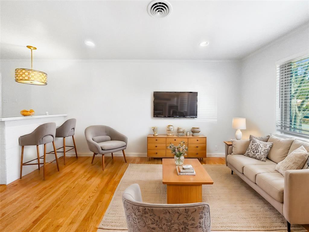 1005 Lorrie Drive