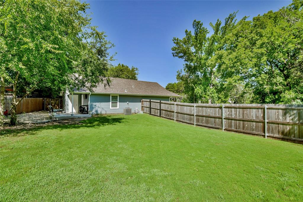 903 Comanche Cove Drive