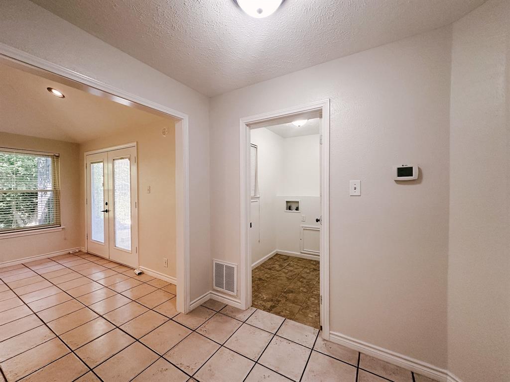 Red Bud Point - Residential Lease