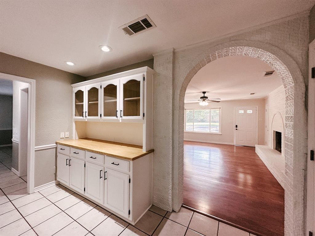 Red Bud Point - Residential Lease