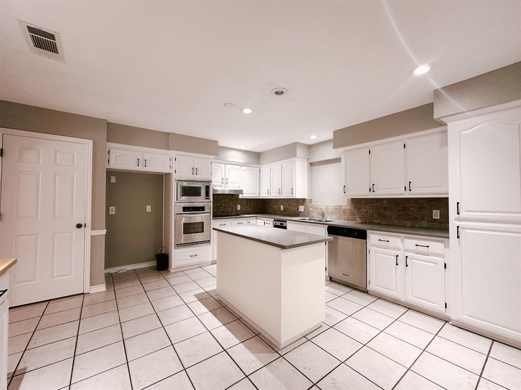 Red Bud Point - Residential Lease