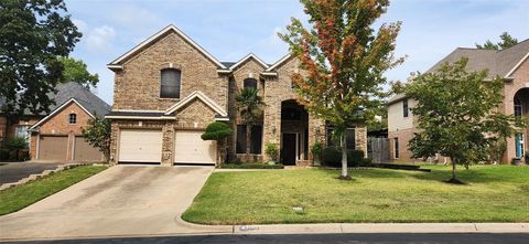 809 Forest Hollow Drive Hurst TX 76053