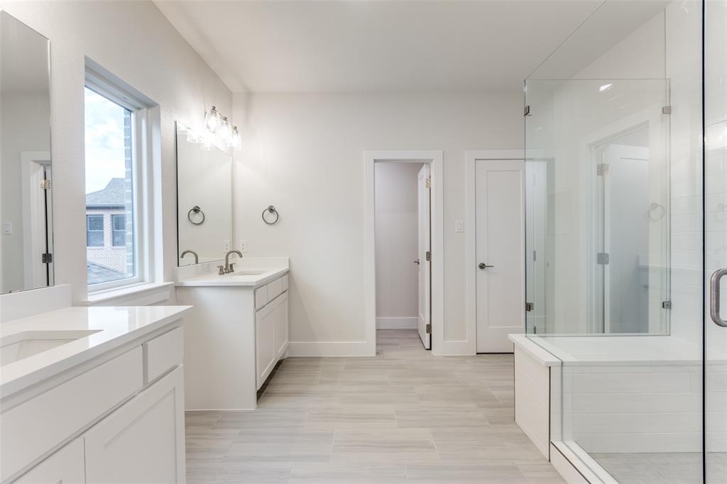 Dallas, Texas 75223, United States, 3 Bedrooms Bedrooms, ,4 BathroomsBathrooms,Residential,Active,89884