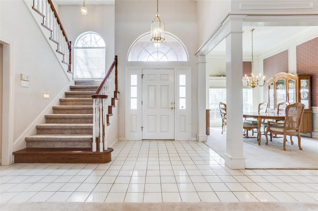 2612 Spring Lake Drive